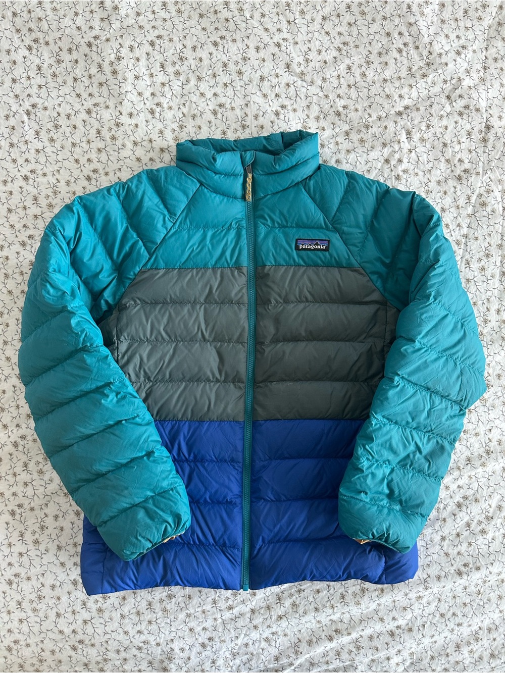 Patagonia Teal, Gray & Royal Blue Colorblock Puffer Jacket